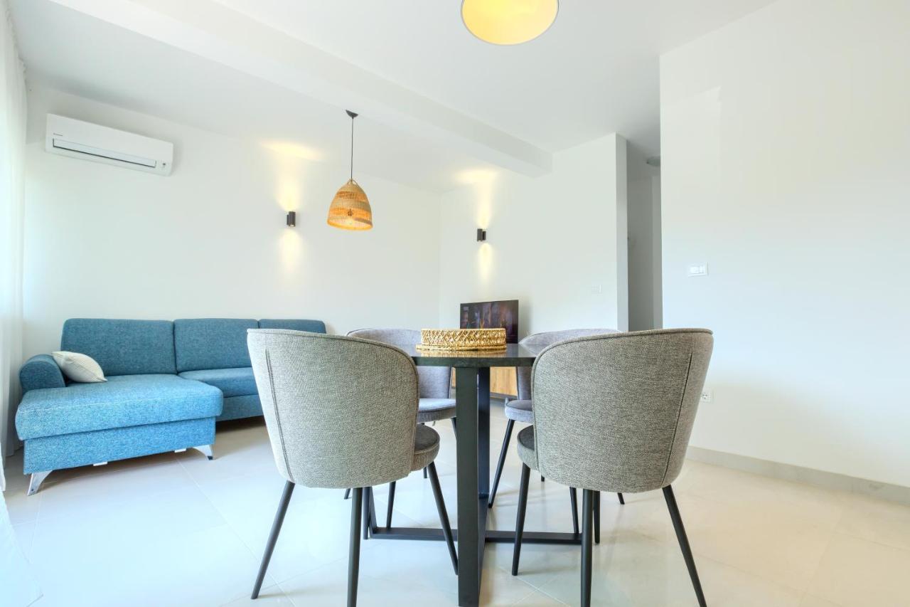 Apartments La Scogliera Rovinj Exterior photo
